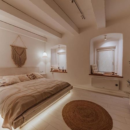 Appartement Cave By Casa Familia à Novi Sad Extérieur photo