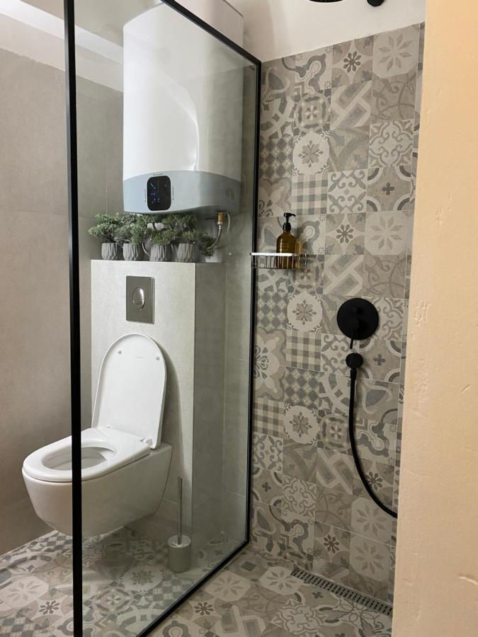 Appartement Cave By Casa Familia à Novi Sad Extérieur photo